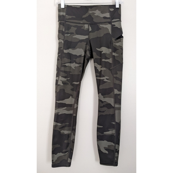 Athleta Camo Contender 7/8 Leggings In Size XS - Picture 2 of 8